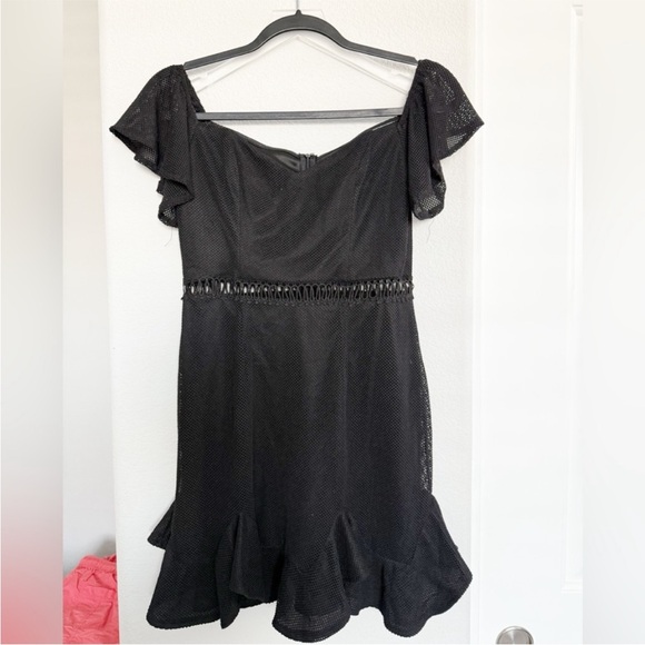 ❤️‍🔥❤️‍🔥2/14❤️‍🔥❤️‍🔥Hello Molly Black Dress size 6 nwot - Picture 5 of 5